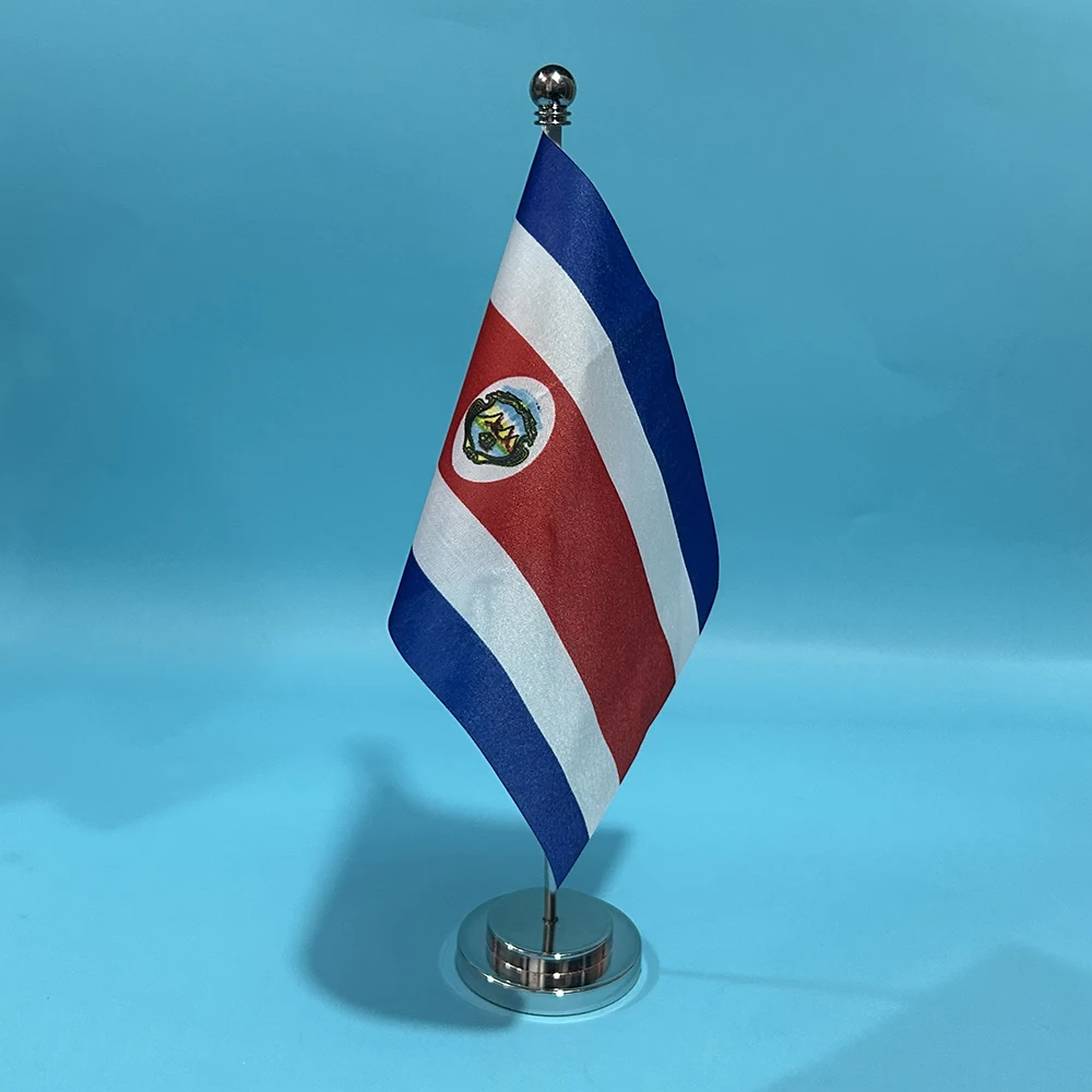 Bandera en escritorio, uso decorativo