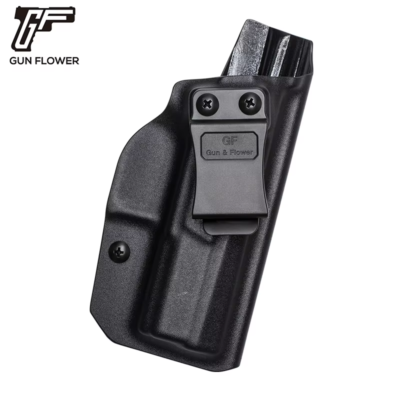 Funda CZ P07 en uso